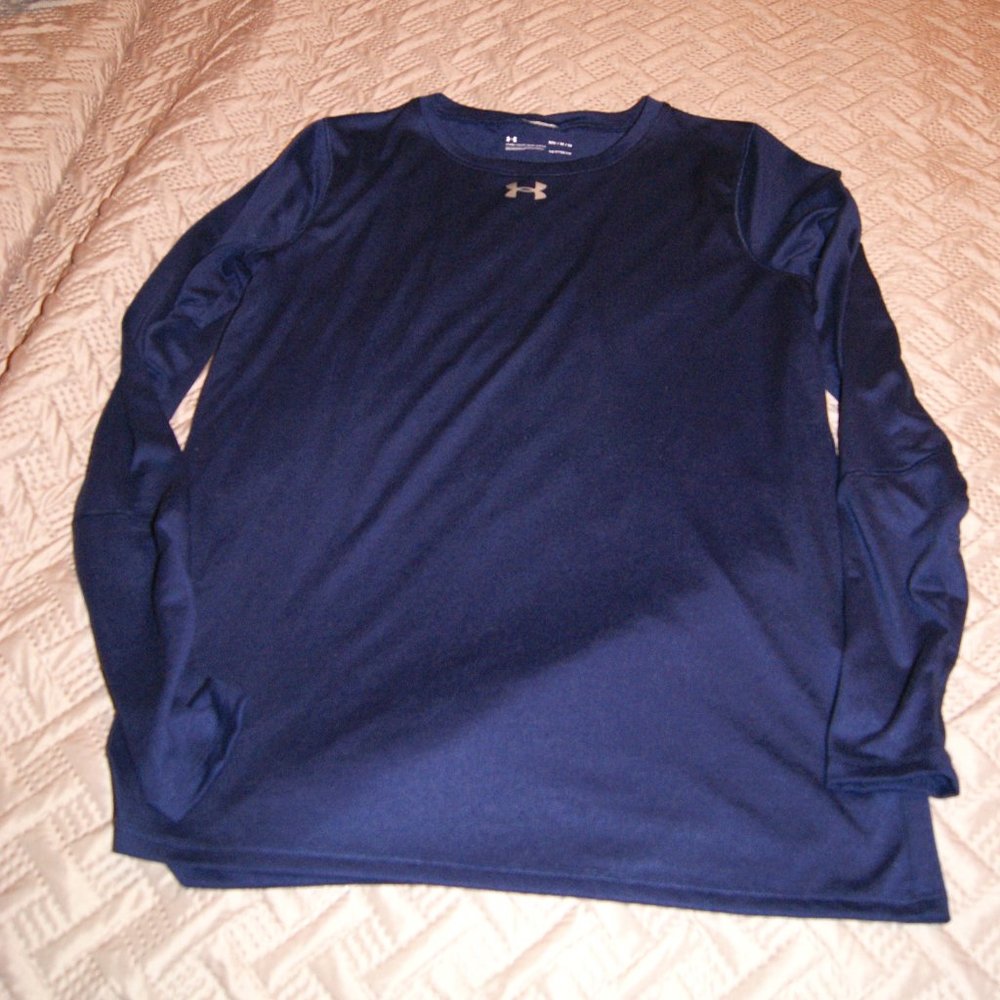 Womens M Underarmour Heatgear Long-Sleeve Top
